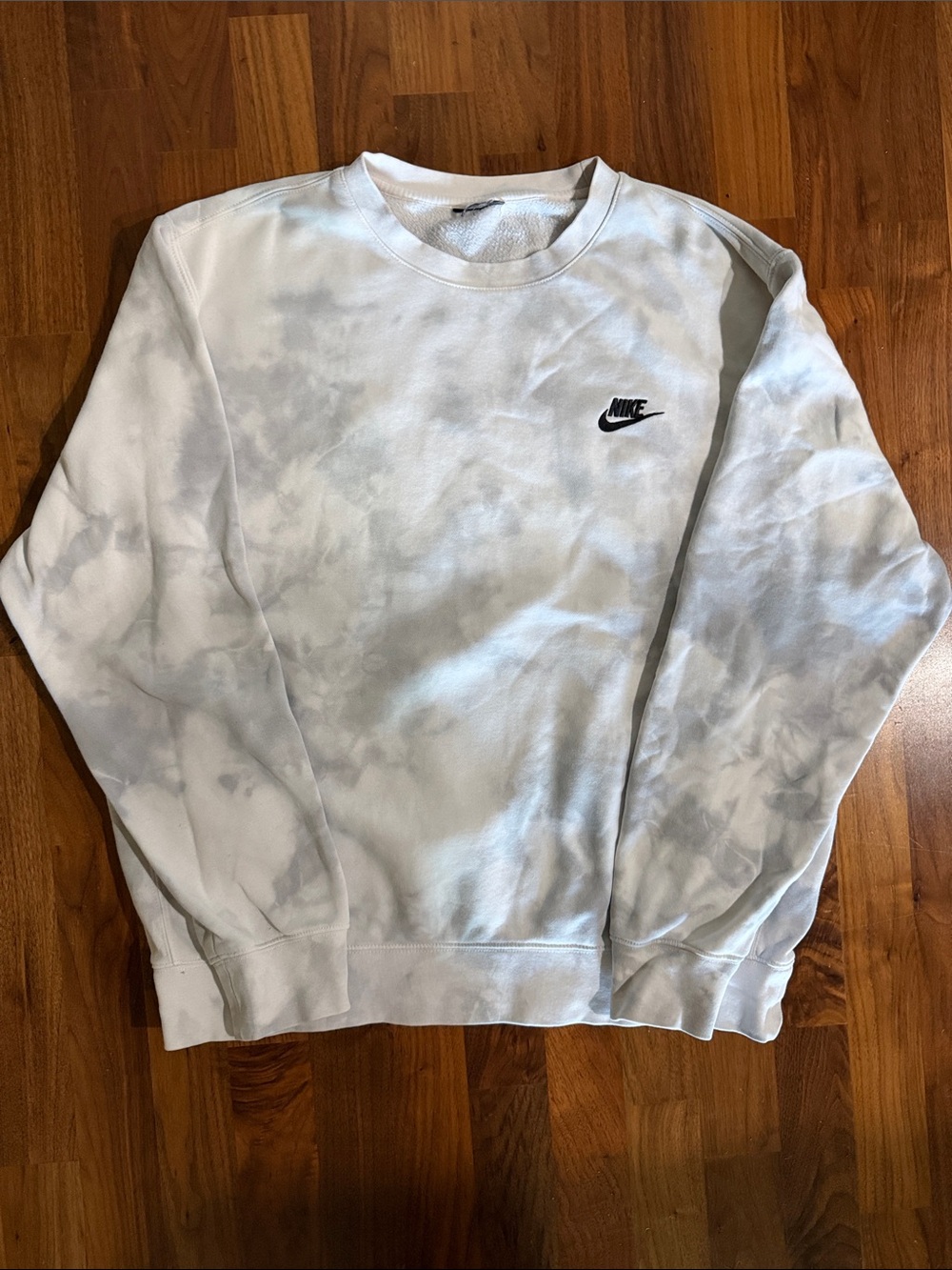 Nike White and Light Gray Tie-Dye Crewneck Sweatshirt